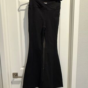 We The Free Black Flared Jeans Size 28 Women’s Retro Vintage Inspired Y2K Hippie